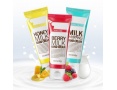 Крем для рук с молоком и ягодами Secret Key Berry Milk Whippening Hand Cream