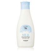 Молочная очищающая пенка Skinfood Milky Milk Cleansing Foam