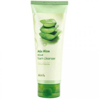 Очищающая пенка с экстрактом алое Skin79 Jeju Aloe Aqua Foam Cleanser