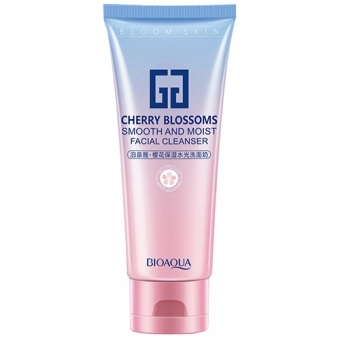 Пенка для умывания с экстрактом вишни Bioaqua Cherry Blossom Smooth and Moist Facial Cleanser 