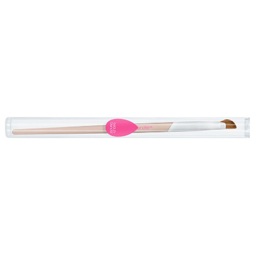 

Beautyblender Wing Man Curved Eyeliner Brush