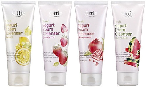 

Ottie Fruits Yogurt Foam Cleanser